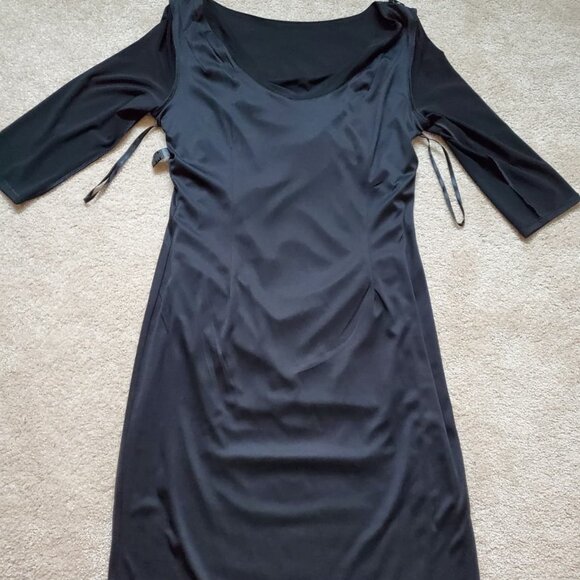Black Formal Stretchy Dress with lining. Size 12. Fits Size 8-10 - Picture 4 of 7